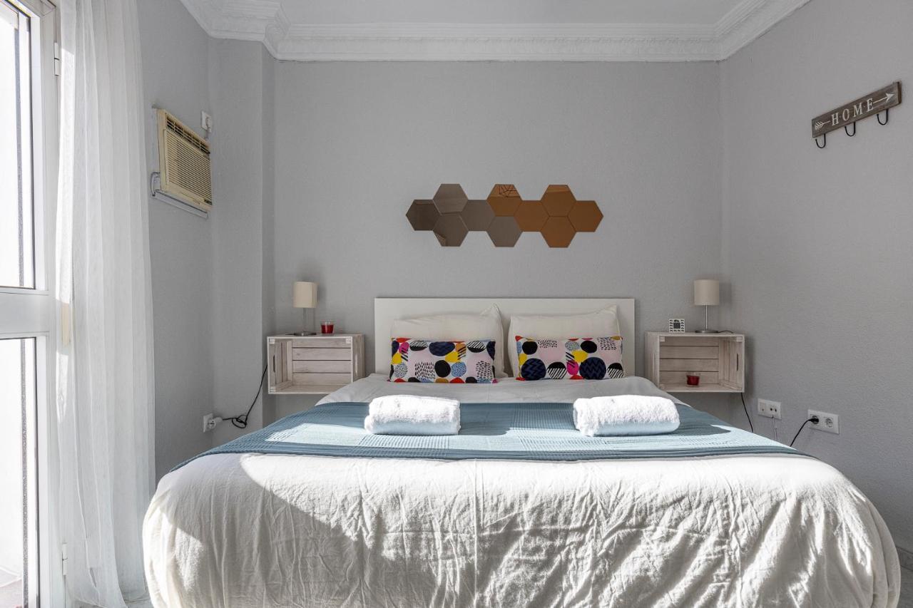 Pureza Dreams De Sevilla Oasis En Triana Exterior photo